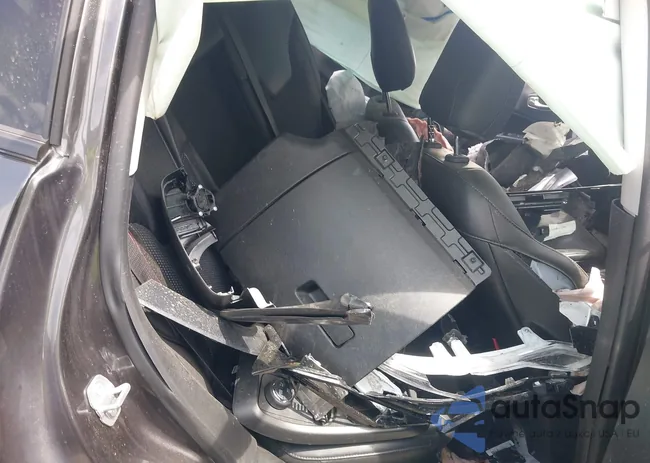 3C4NJDDB9JT441930: 42095948