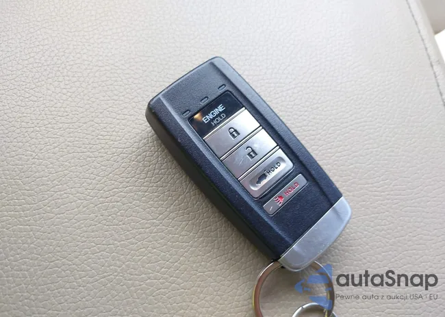 5J8YD3H53LL004976: 42095346