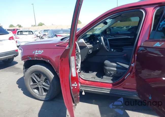 1C4RJKBGXN8629462: 42095505