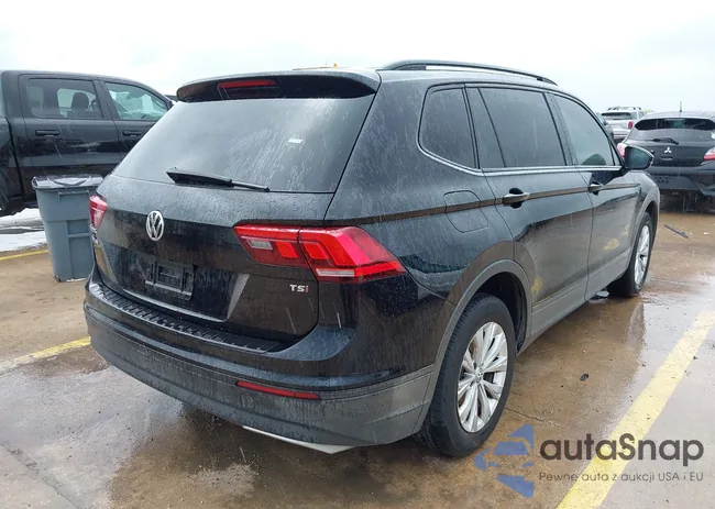 3VV1B7AX5JM119438: 42096749