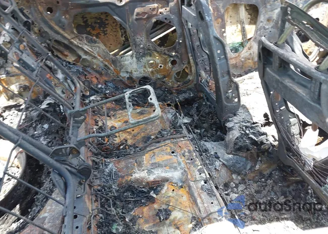 3MVDMBCM8SM762586: 42097057