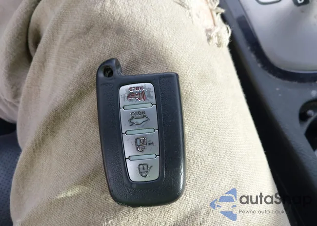 KMHGC4DDXDU248311: 42098134