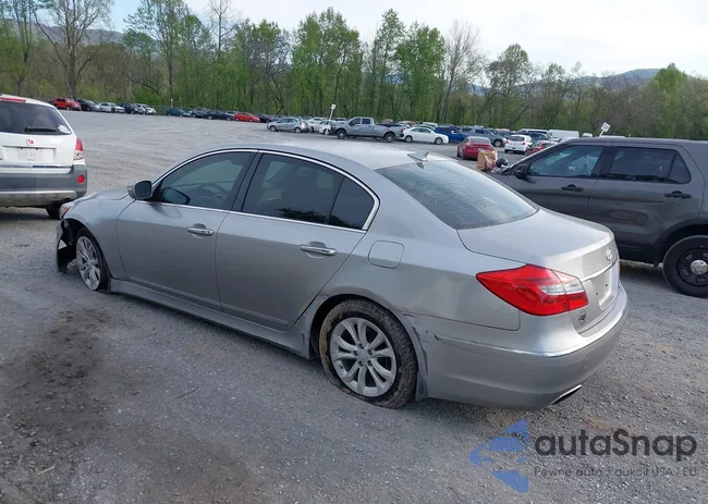 KMHGC4DDXDU248311: 42098134