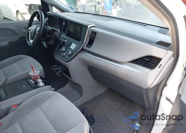 5TDKK3DC5FS577945: 42098182