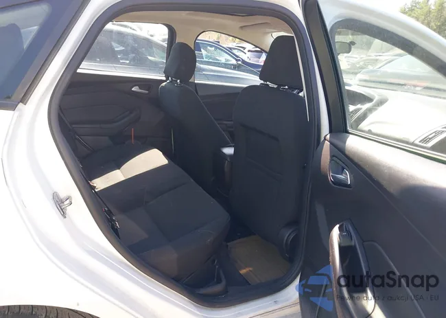 1FADP3F21GL273440: 42097390