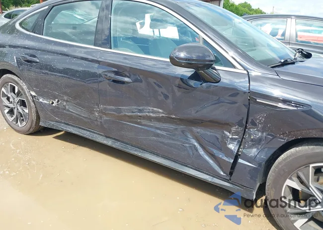 KMHL64JA9RA412687: 42097423