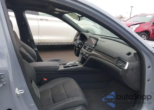 1HGCV2F32NA023553: 42099827