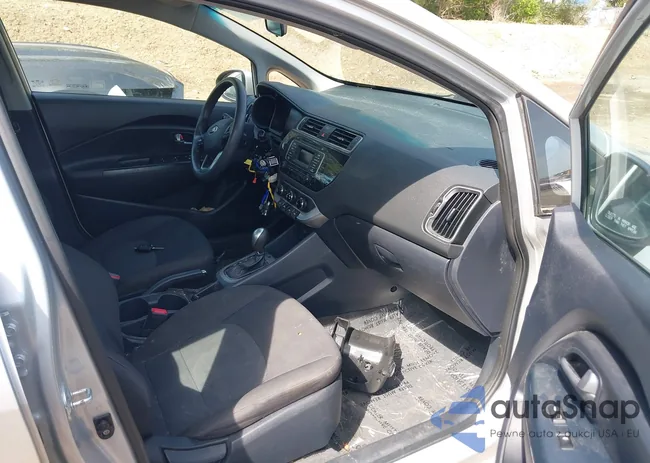 KNADM4A33G6688313: 42100123