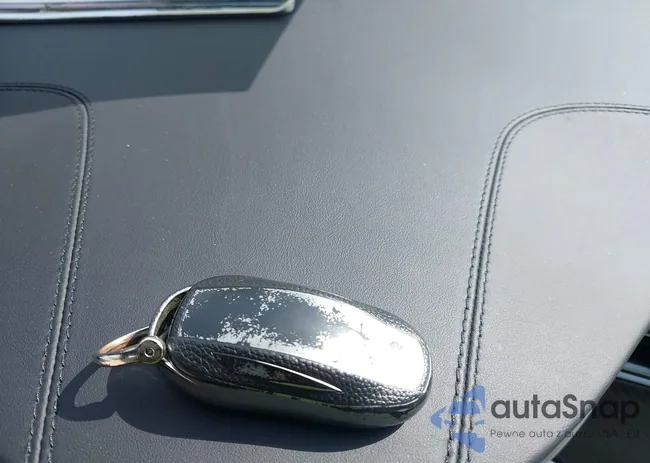 5YJXCBE20HF070235: 42099344