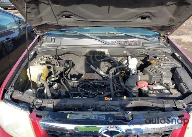 4F2CZ02Z28KM25492: 42100730