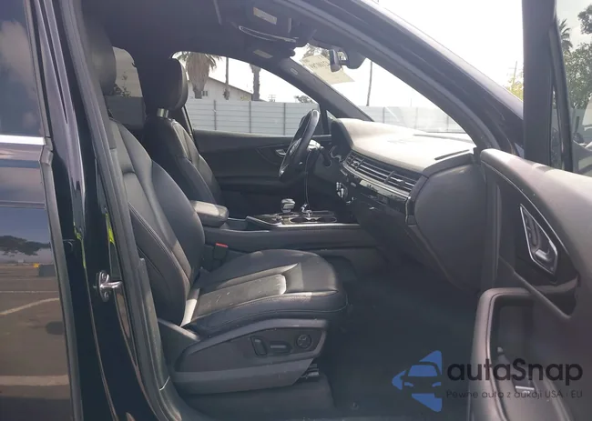 WA1LAAF71JD043867: 42100789