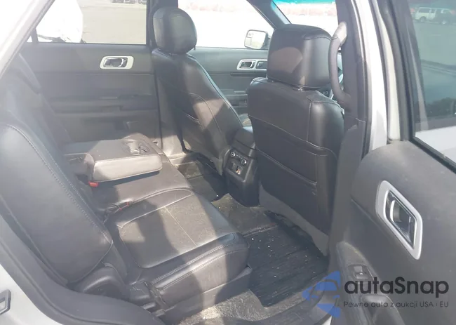 1FM5K8F80FGA50761: 42101174