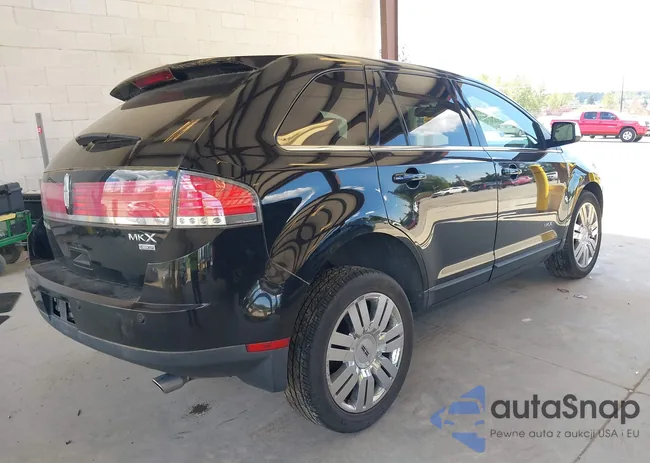 2LMDU88C48BJ37696: 42100252