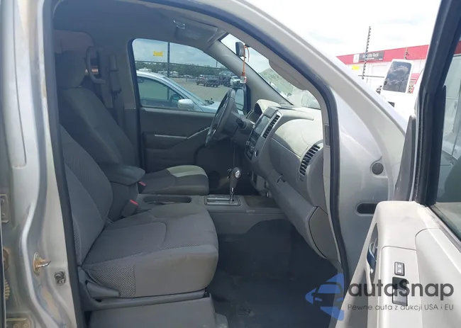 1N6AD0EVXKN771372: 42100570