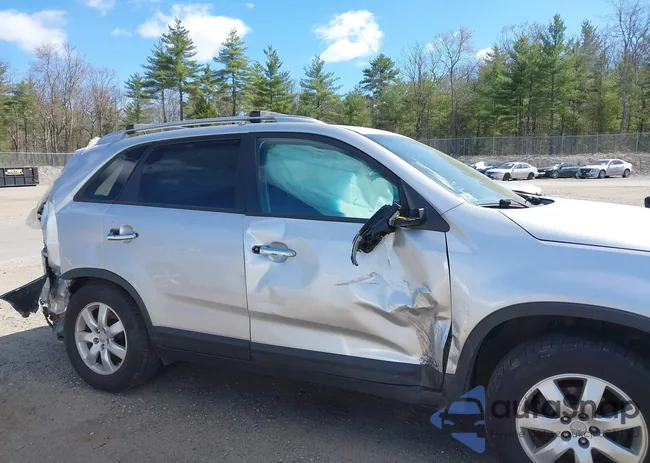 5XYKTCA60CG223660: 42101671