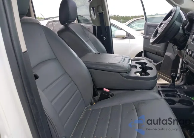 3C6TR5CT5FG705443: 42101678