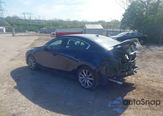 3MZBPADL5KM107878: 42101982