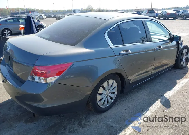 1HGCP2F39AA041732: 42102039