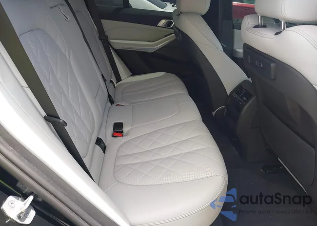 5UXCR4C00P9P90538: 42102162