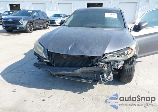 1HGCR2F38EA218528: 42101288