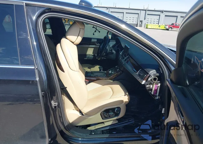 WAUAVAFD5BN022388: 42102765