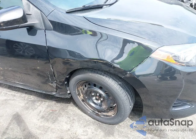 2T1BURHE7JC018388: 42102862