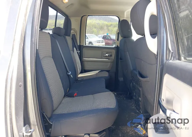 1C6RD7GT4CS339039: 42102882