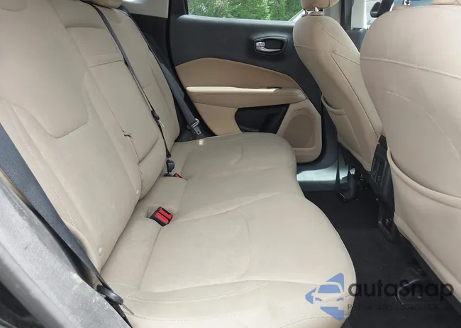 3C4NJDAB6JT256254: 42103112