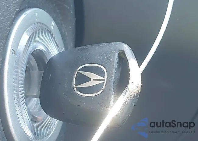 19UUA65524A033072: 42103136