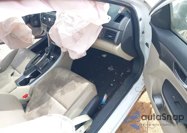 1HGCR2F3XFA105973: 42103185