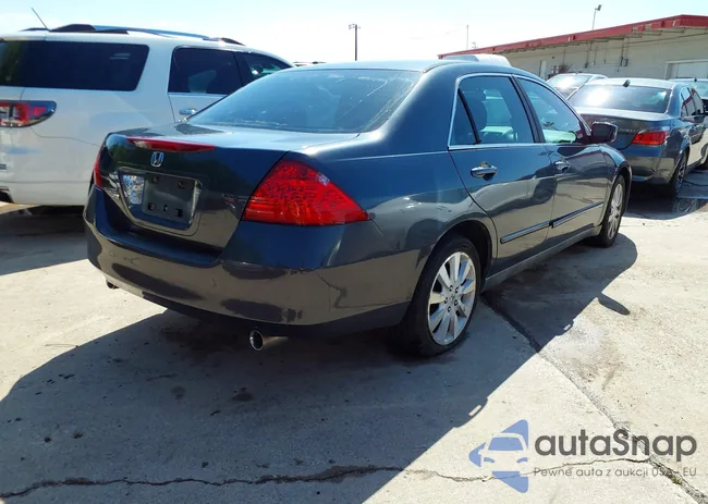 1HGCM66497A078670: 42103780