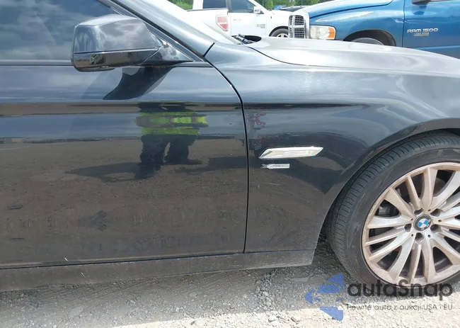 WBAFU9C52BC785629: 42104071