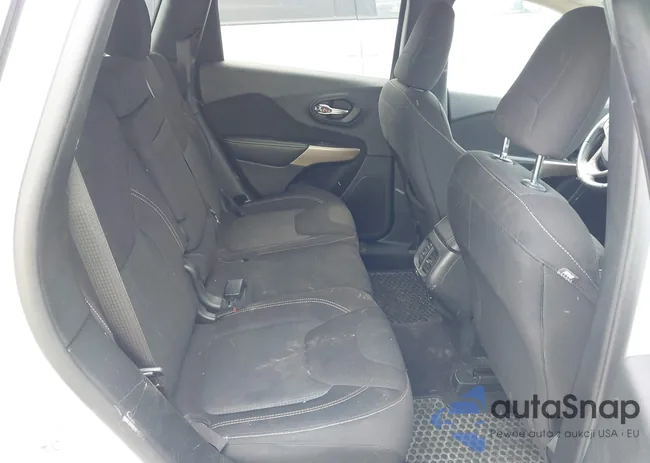 1C4PJLCB4HD218750: 42104697