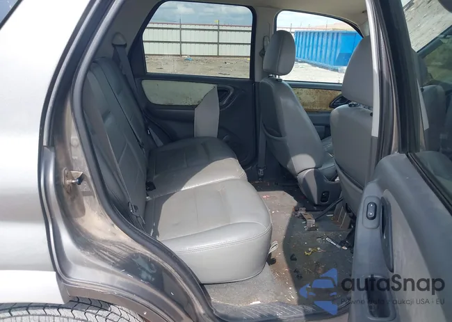 1FMCU95H55KC07544: 42104756