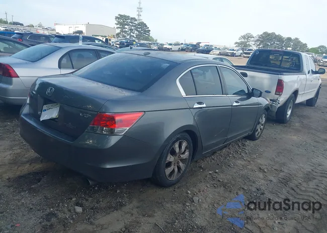 1HGCP36859A030692: 42104300