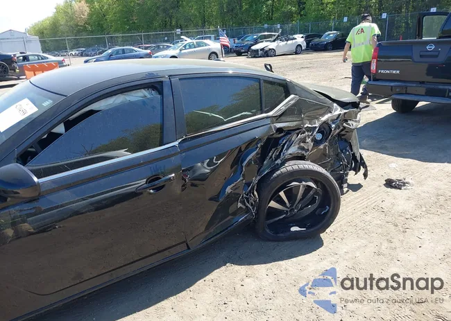 1N4BL4CV8KC162450: 42104558