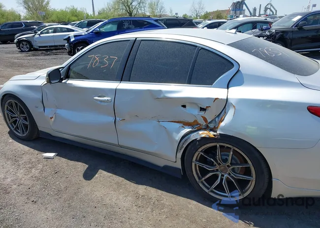 JN1BV7AR0EM699553: 42104565