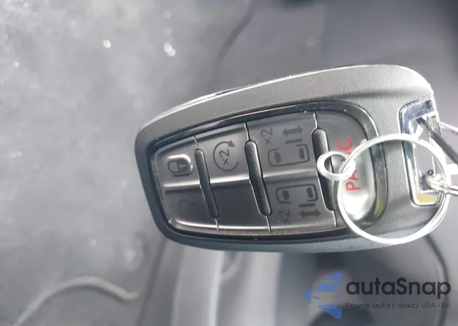 2C4RC1BG6SR532473: 42105757