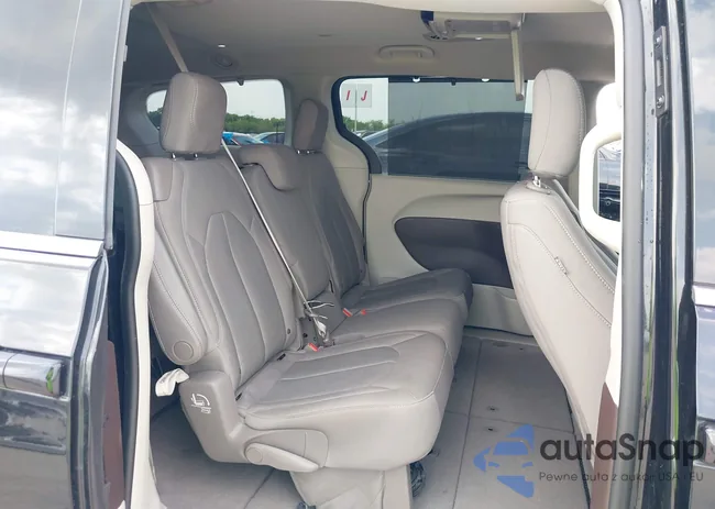 2C4RC1FG2JR129163: 42105964