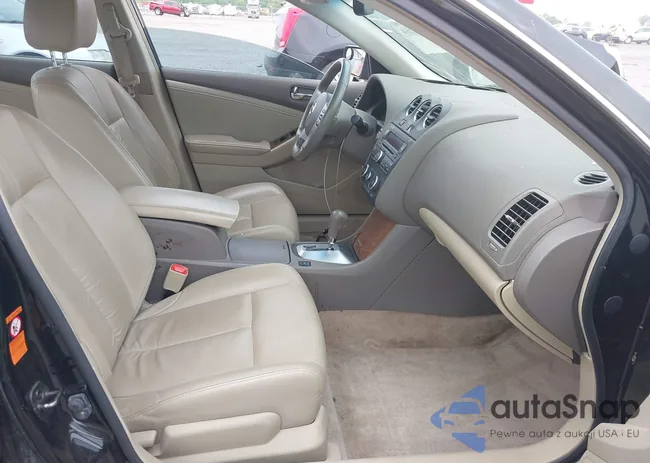 1N4AL21E27N423117: 42105264