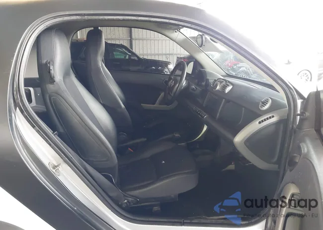 WMEEJ3BA4EK737709: 42105265