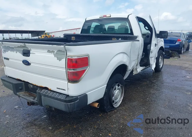 1FTMF1CM1EKG31209: 42105573