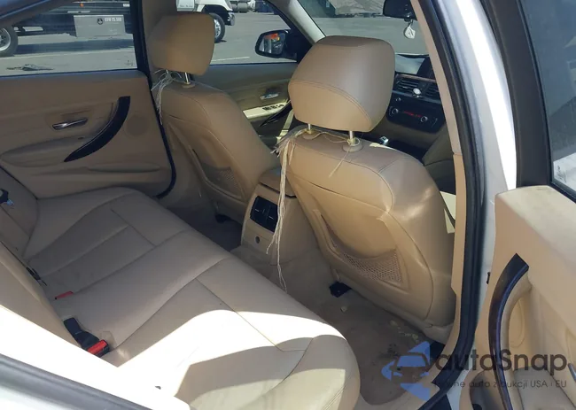 WBA3A9G54CNN67686: 42106853