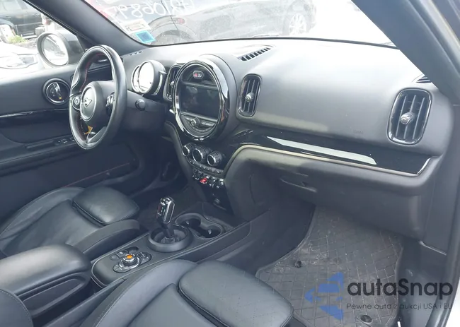 WMZYX1C00L3L55740: 42106897