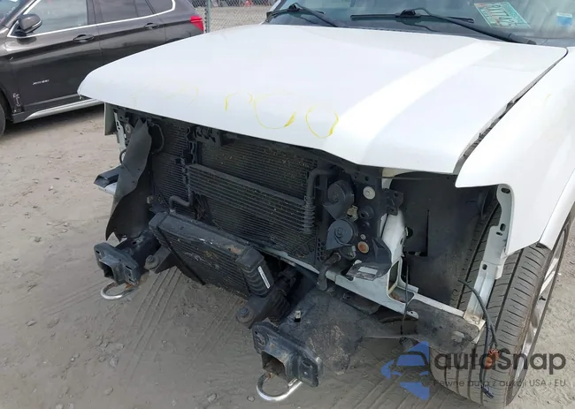 1FMJU1MTXHEA24738: 42107025