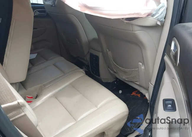 1C4RJEBG6EC528840: 42107197