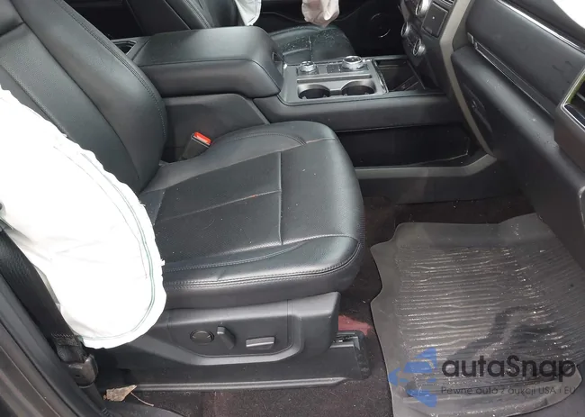 1FMJU1JT3MEA38883: 42106529