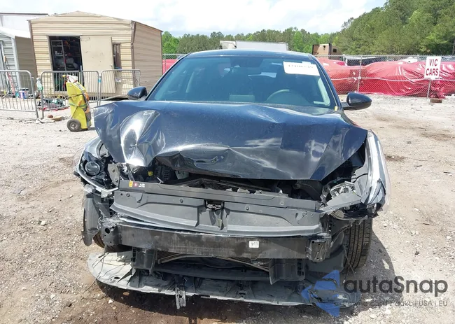 3KPF24AD1LE257371: 42106549