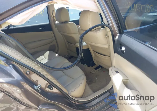 1N4AA5AP1DC800911: 42107700