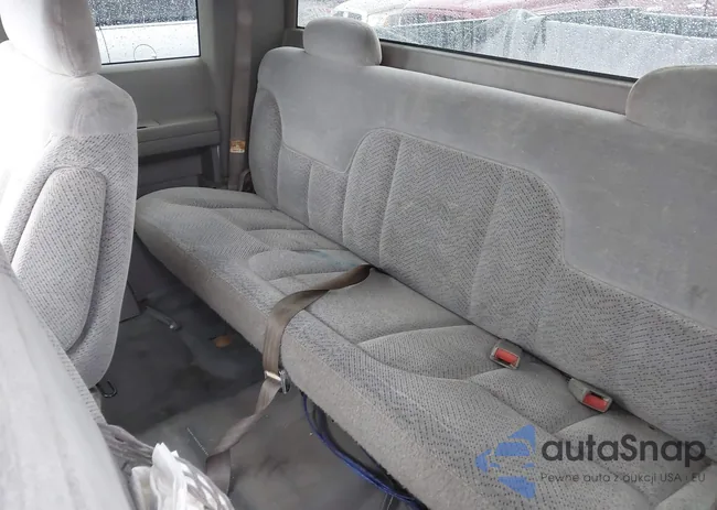 1GCEC19W0WE256015: 42107819